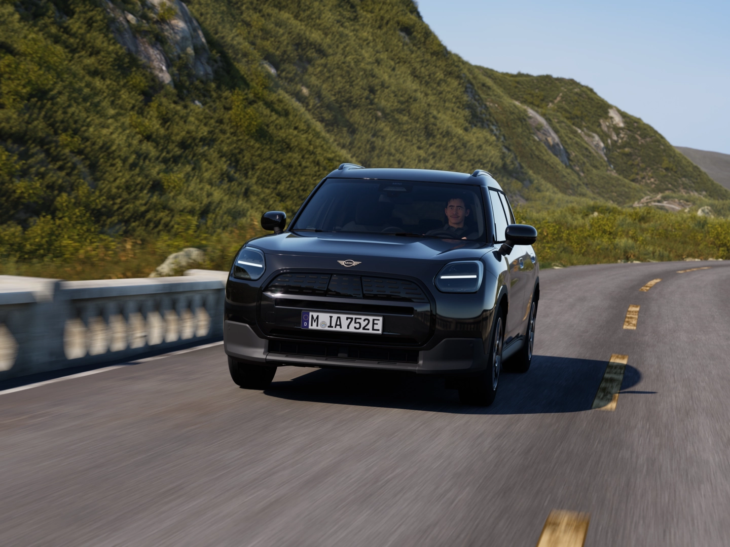 All-electric MINI Countryman Blackyard offer