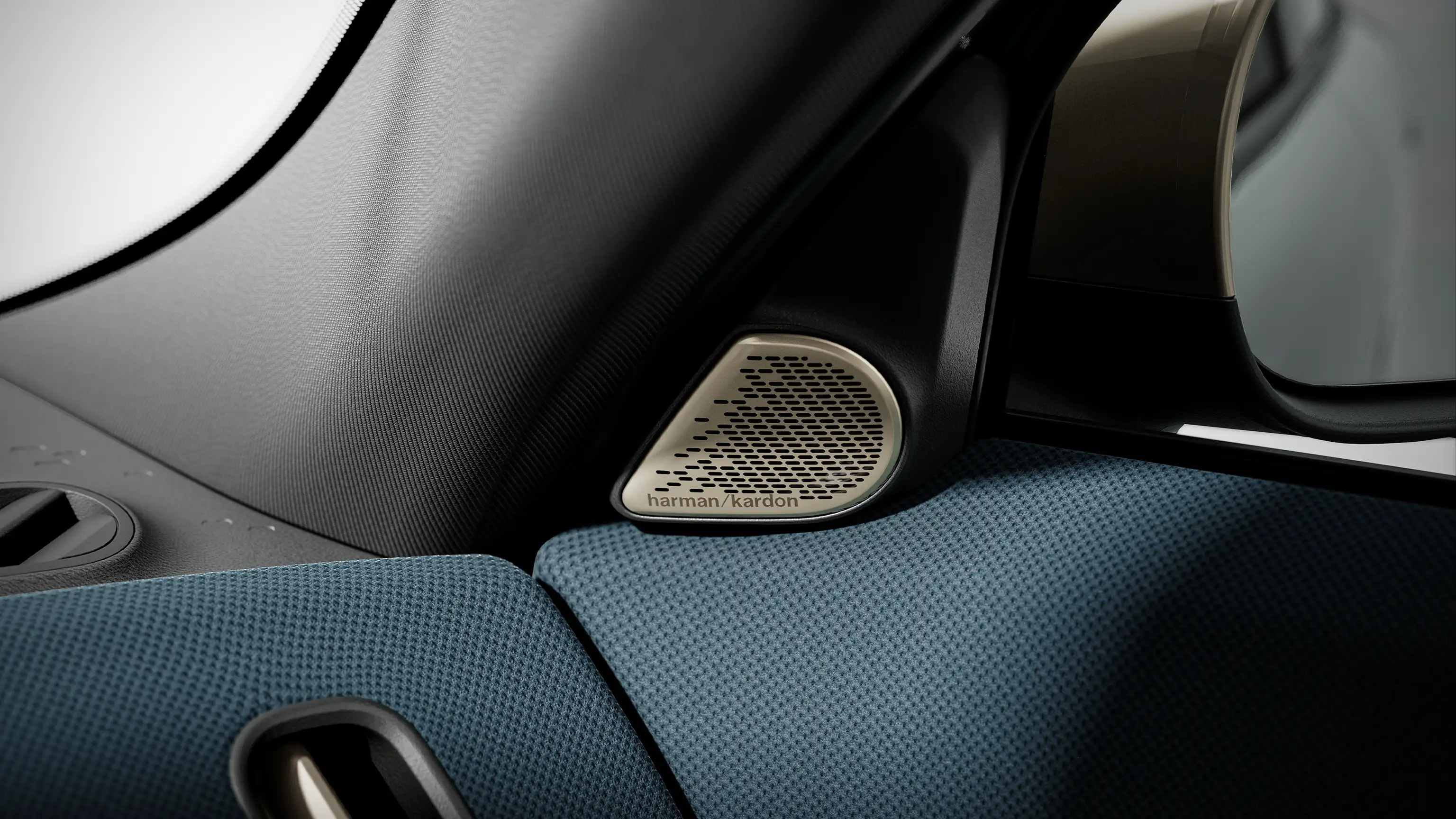 Video som visar ljudsystemet i helt elektriska MINI Countryman