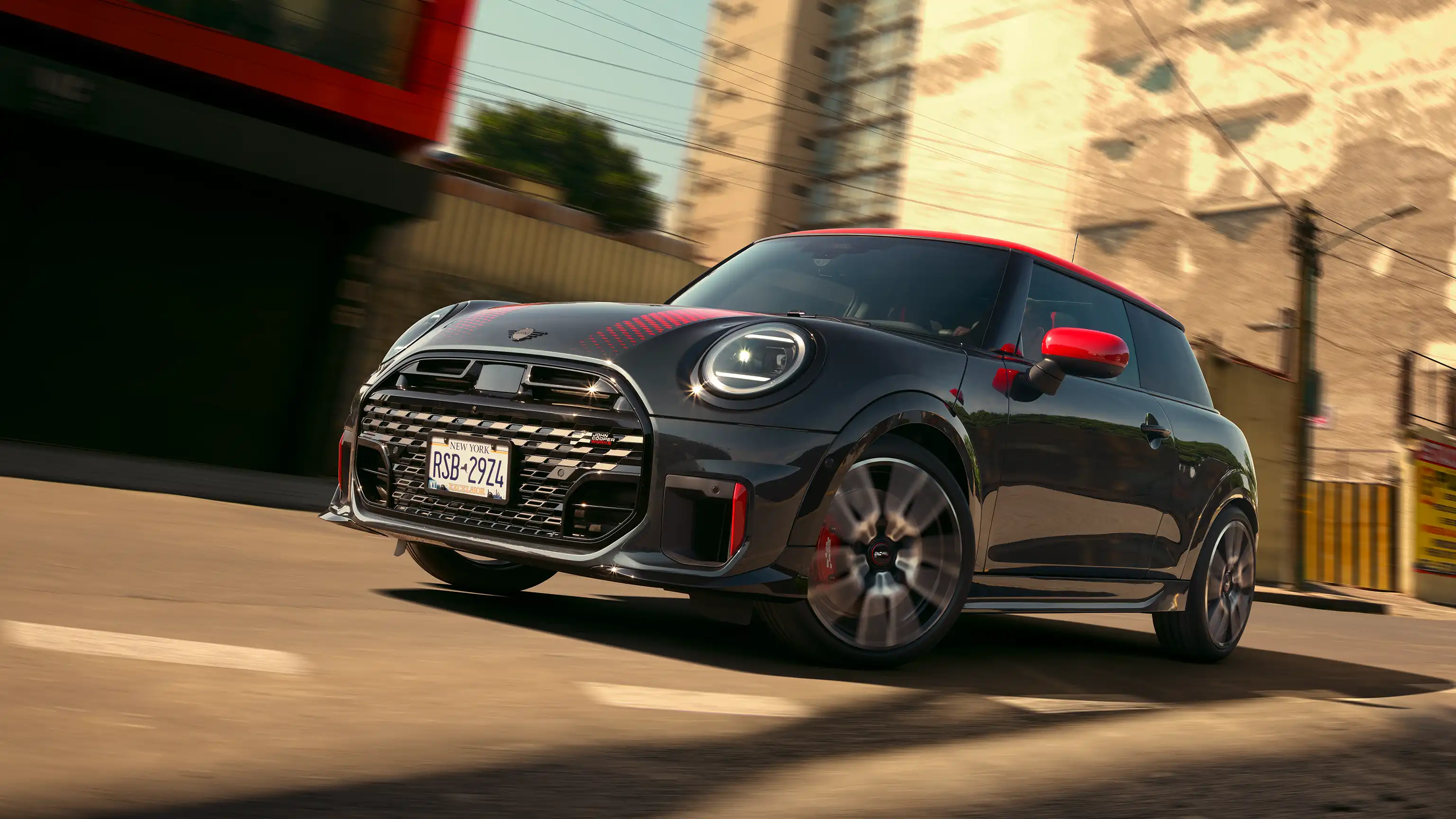 MINI John Cooper Works – F66 JCW sedd från sidan