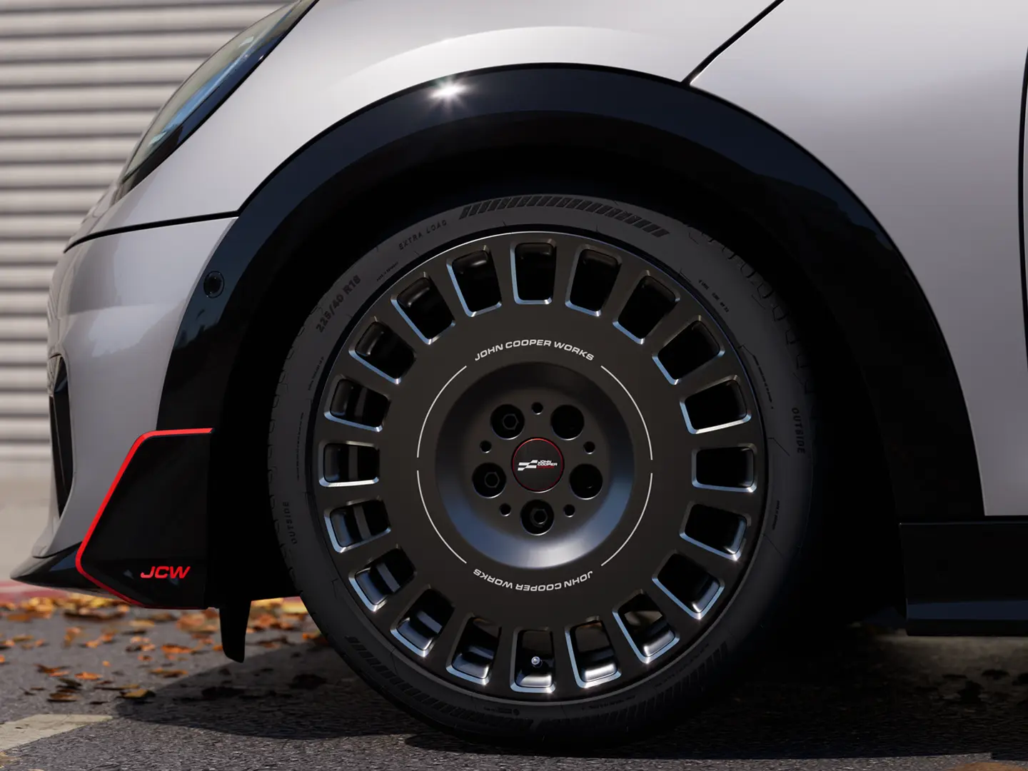 MINI John Cooper Works lättmetallfälg – med godkänt stjärnmärkt däck. 