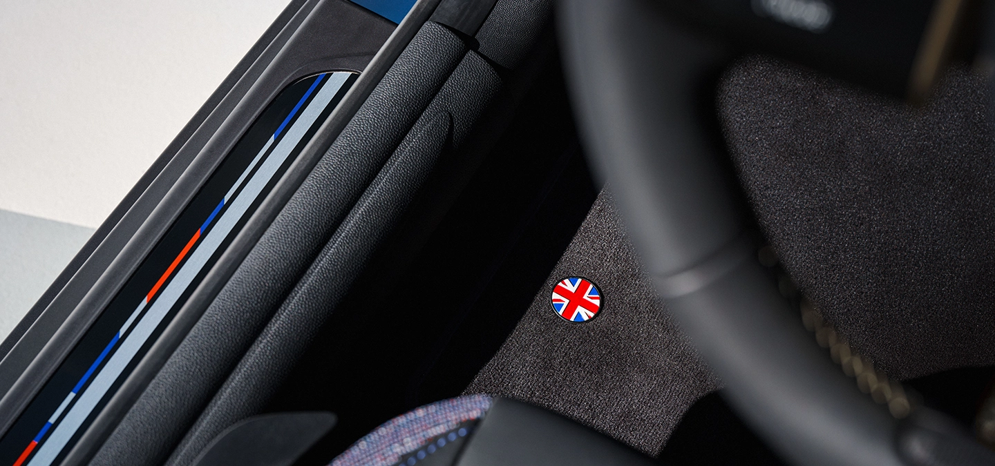 Vy över dörröppningen på MINI Cooper Oxford Edition.