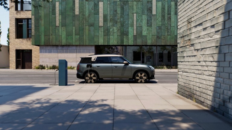 All-electric MINI Countryman