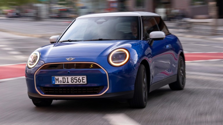MINI E-mobilitet – batteriladdning