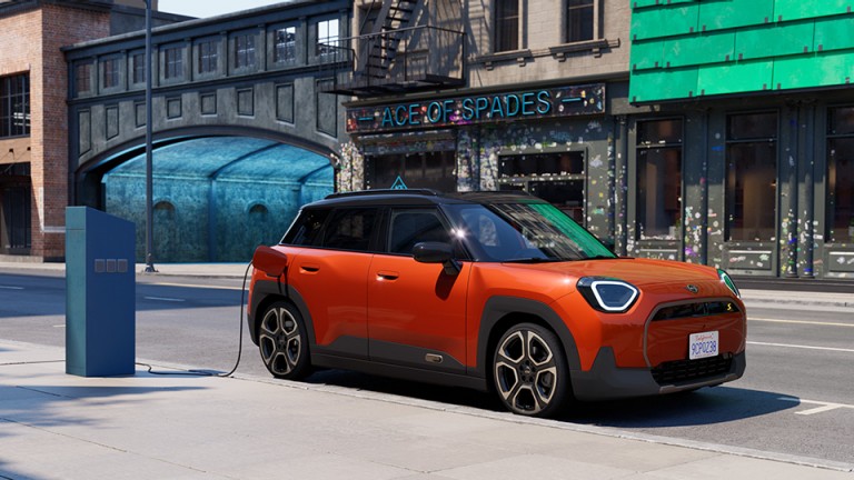 MINI E-mobilitet – taktisk laddning