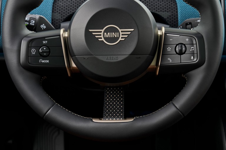 MINI E-mobilitet – räckvidd – stols- och rattvärme