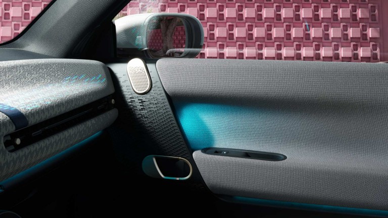 MINI Cooper SE – mosaik – interiör