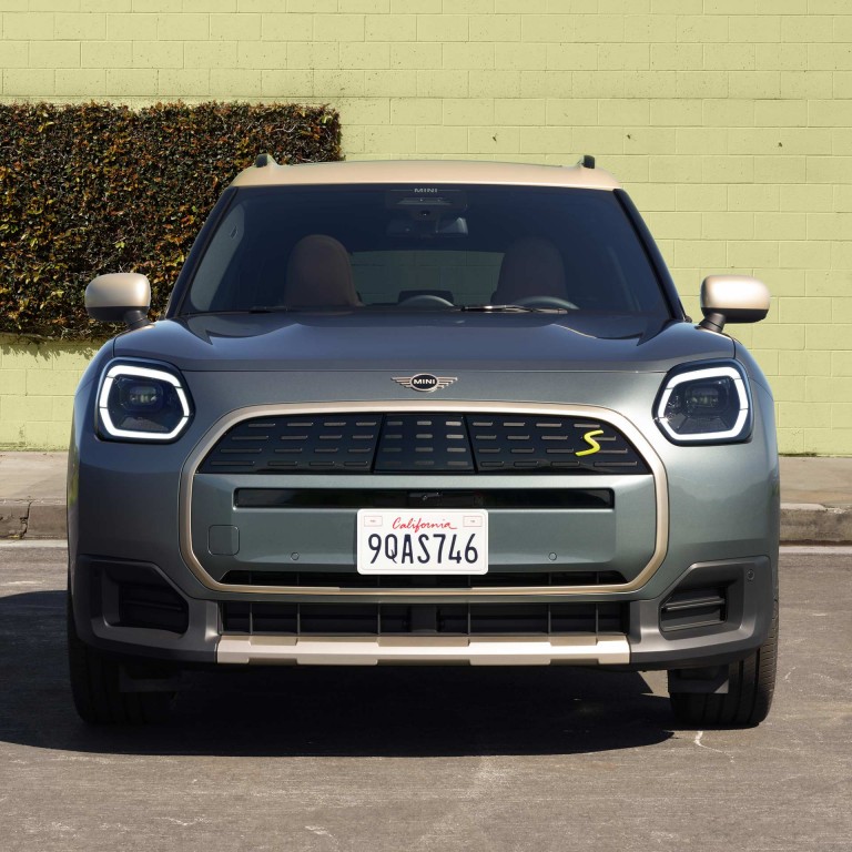 MINI Countryman Electric – mosaik – exteriör