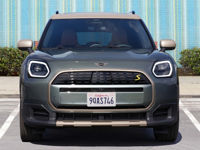 MINI Countryman Electric – exteriör – sedd framifrån