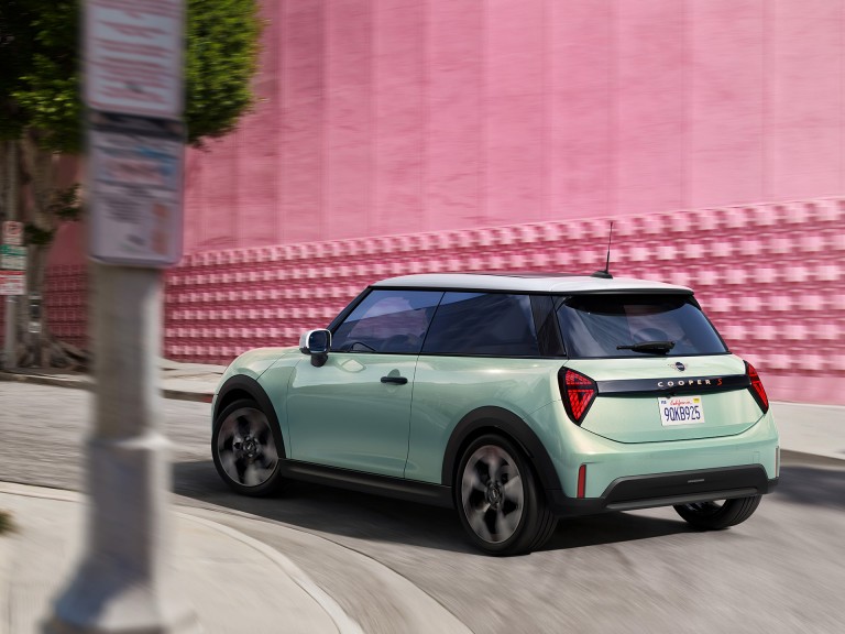 MINI Cooper SE – teaser – varianter och priser