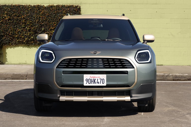 MINI Countryman – körupplevelse – sedd bakifrån